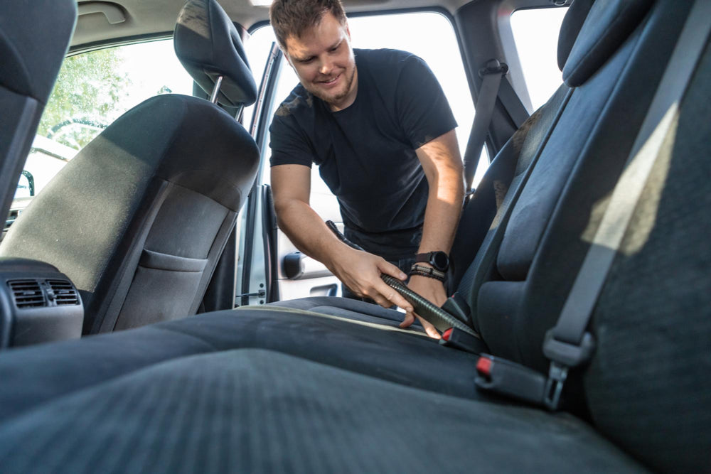 Houd je auto schoon en fris met een auto stofzuiger